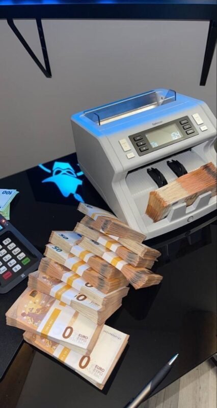 high-quality counterfeit currency