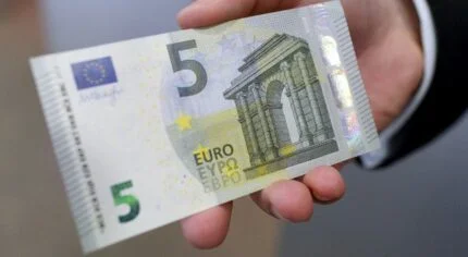 Euro €5 Bills