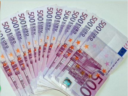 Euro €500 Bills